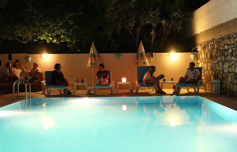 Arya Hotel Çeşme Dış mekan fotoğraf